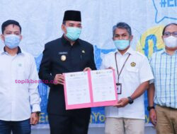 Plt Bupati Beni Hernedi Serah Terima Lapangan dan Sosialisasi Jargas