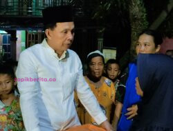 Walikota Prabumulih Ridho Yahya Kunjungi Korban Kebakaran di Payuputat