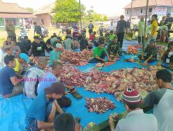 Masjid Al Amin Teluk Kijing Muba Bagikan Daging Qurban