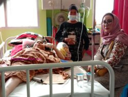 Rika Sungudi Beri Dukungan ke Pasien Pengidap Kanker