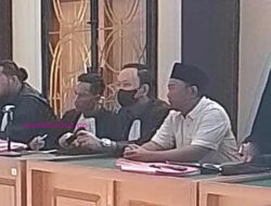 Fakta Persidangan Tidak Menikmati Sepeserpun Hasil Proyek, JAT Salah Satu Tersangka Mark-Up Baju Lansia di Tuntut 5 Tahun Penjara
