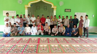 Sambangi Masjid Hidayah Al Agungi, Ini Jumat Curhat Wakapolsek Prabumulih Timur