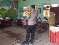Awasi Permainan Anak, Ini Pesan Bhabinkamtibmas Polsek Timur