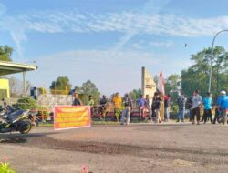 Tuntut PT TEL, Ratusan Warga Dari Tiga Desa Gelar Aksi Demo