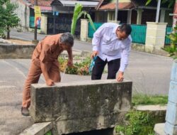 Berlubang! Jalan Tenggamus Muara Dua Dipasang Pisang Gadis, Ini Tanggapan PUPR