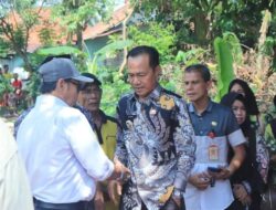 PJ Wako Prabumulih Elman ST Berikan Bantuan Langsung Korban Kebaran Rumah