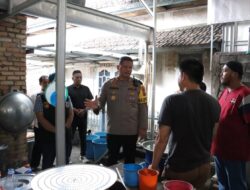 Empat Rumah Produksi Miras CIU di Grebek Polres Prabumulih