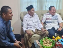 Cak Arlan dan Franky Nasril Barengan Antar Berkas Ke Golkar