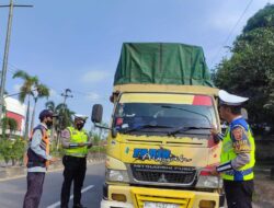 Satlantas dan Dishub Prabumulih Razia Kendaraan Over Load