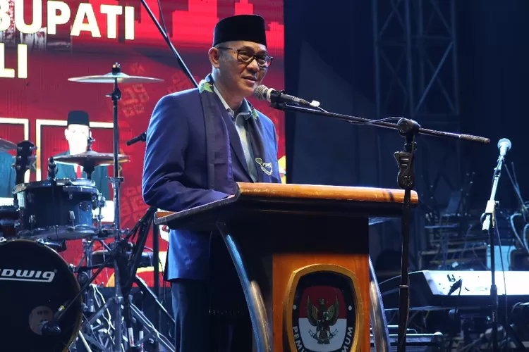 Foto : Dr Ir.H.Heri Amalindo MM mengajak seluruh lapisan masyarakat yang ada di wilayah yang dipimpinnya untuk mensukseskan Pemilihan Kepala Daerah (Pilkada) yang akan digelar pada 27 November 2024 mendatang.