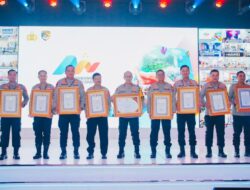Polda Sumsel Raih Penghargaan Reformasi Birokrasi Polri WBK WBBM Pada Musrenbang Polri 2024