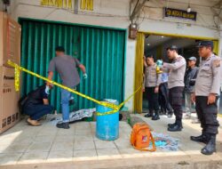 Warga Temukan Mayat Tanpa Idetitas Depan Toko Jakarta