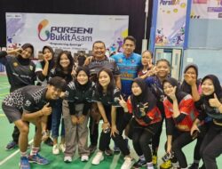 PBV Bukit Asam Dukung Atlit Voli Berprestasi di Muara Enim