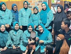 Peduli Dunia Pendidikan TP PKK Kunjungi PAUD Pembina Kota Prabumulih