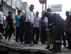 Respon Keluhan Masyarakat, Cak Arlan Bersama Forkompinda Bersihkan Parit Mampet