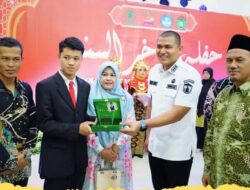Wawako Franky Nasril Hadiri Haflah Akhirussanah Kelas IX SMP IT Islahul Ummah