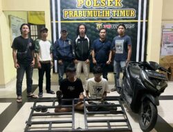 Curi Besi Kerangka Mobil, Dua Remaja Ditangkap Singo Timur