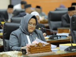 Leony AP Apresiasi Demo Damai di DPRD Prabumulih