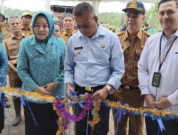 Wali Kota Prabumulih H. Arlan Resmikan Kantor Kelurahan Gunung Ibul Timur