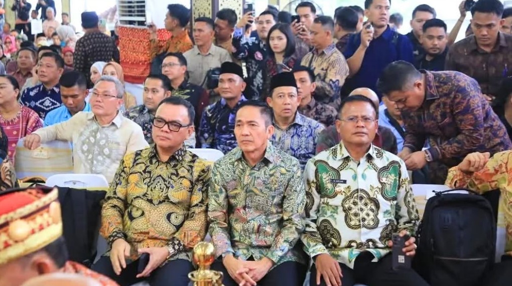 Wali Kota Prabumulih menghadiri Halal Bihalal Sumbagsel di Griya Agung Palembang