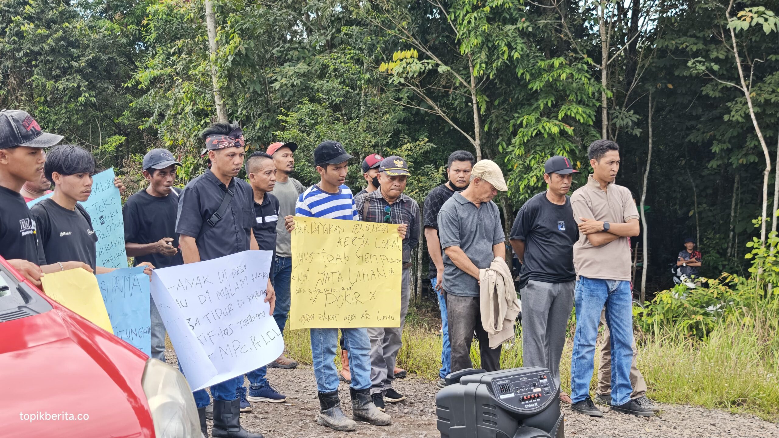 Sepakat Berdialog, LSM MPP dan Warga Gunung Raja Buka Blokade Jalan