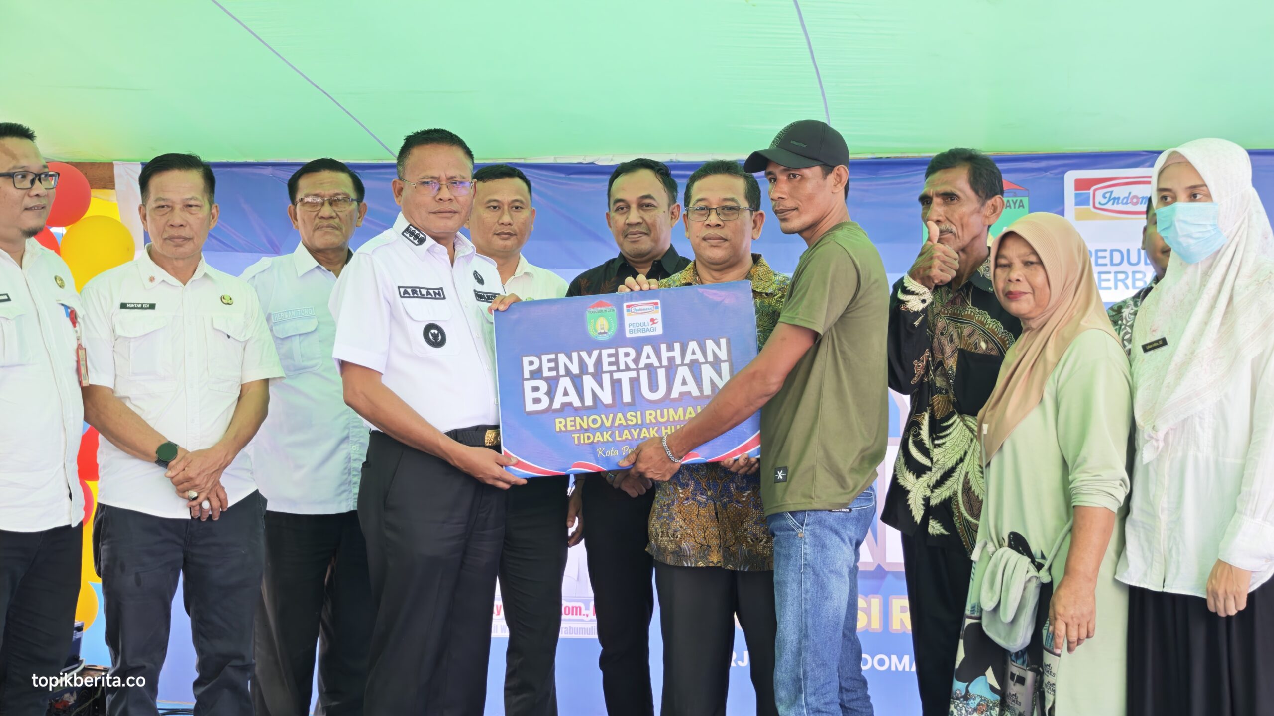 Cak Arlan resmikan bedah rumah bantuan CSR Indomaret di Arimbi Jaya Prabumulih