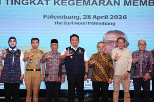 Gubernur Sumsel Herman Deru bersama Kepala Perpusnas Aminudin Aziz dalam rapat teknis perpustakaan di Palembang