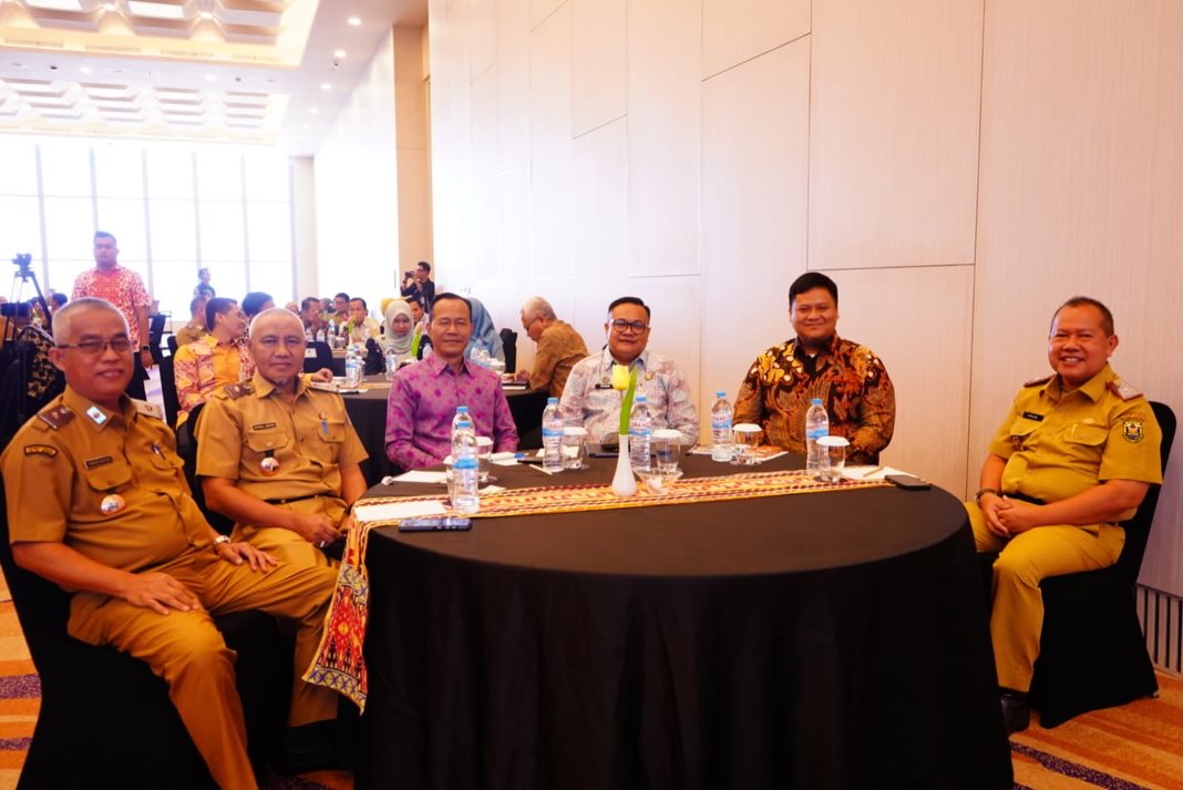 Sekretaris Daerah Prabumulih H Elman menghadiri sosialisasi obligasi daerah dan sukuk daerah di Bandar Lampung