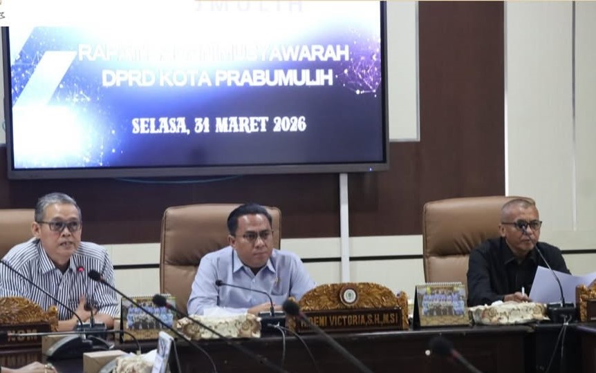Ketua DPRD Kota Prabumulih H. Deni Victoria memimpin Rapat Badan Musyawarah membahas jadwal pembahasan LKPJ Wali Kota Tahun Anggaran 2025