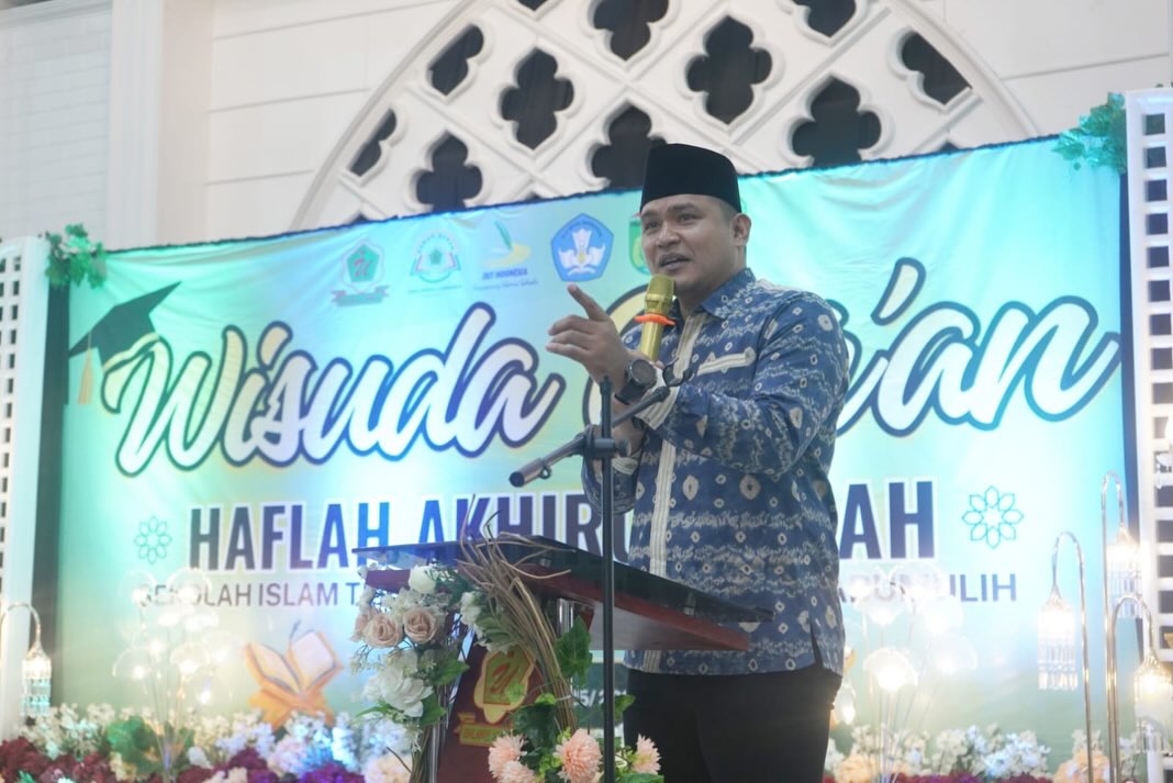 Wakil Wali Kota Prabumulih Franky Nasril membuka Wisuda Qur’an SMP IT Ishlahul Ummah