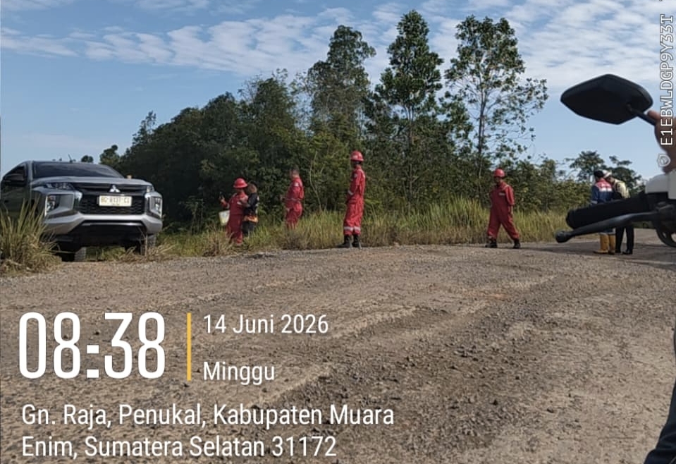 Lokasi kebakaran diduga akibat kebocoran pipa gas di Desa Gunung Raja, Kecamatan Empat Petulai Dangku, Kabupaten Muara Enim.