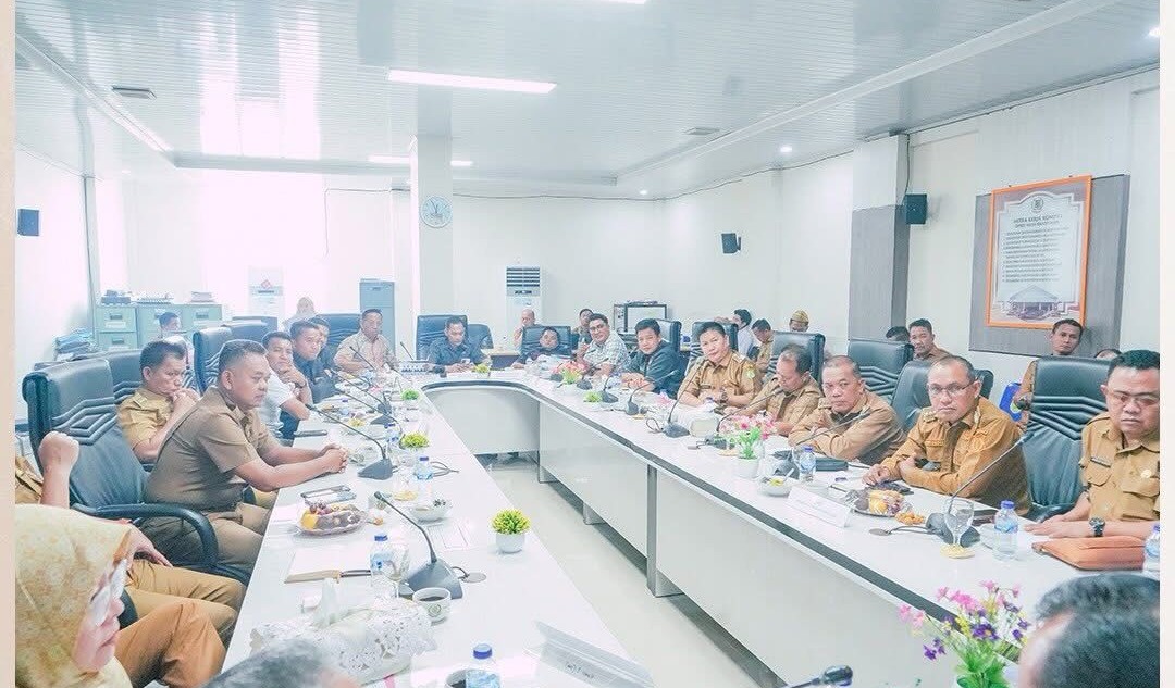 Rapat Dengar Pendapat Komisi I DPRD Musi Banyuasin membahas perizinan perusahaan dan verifikasi HGU serta PBG.