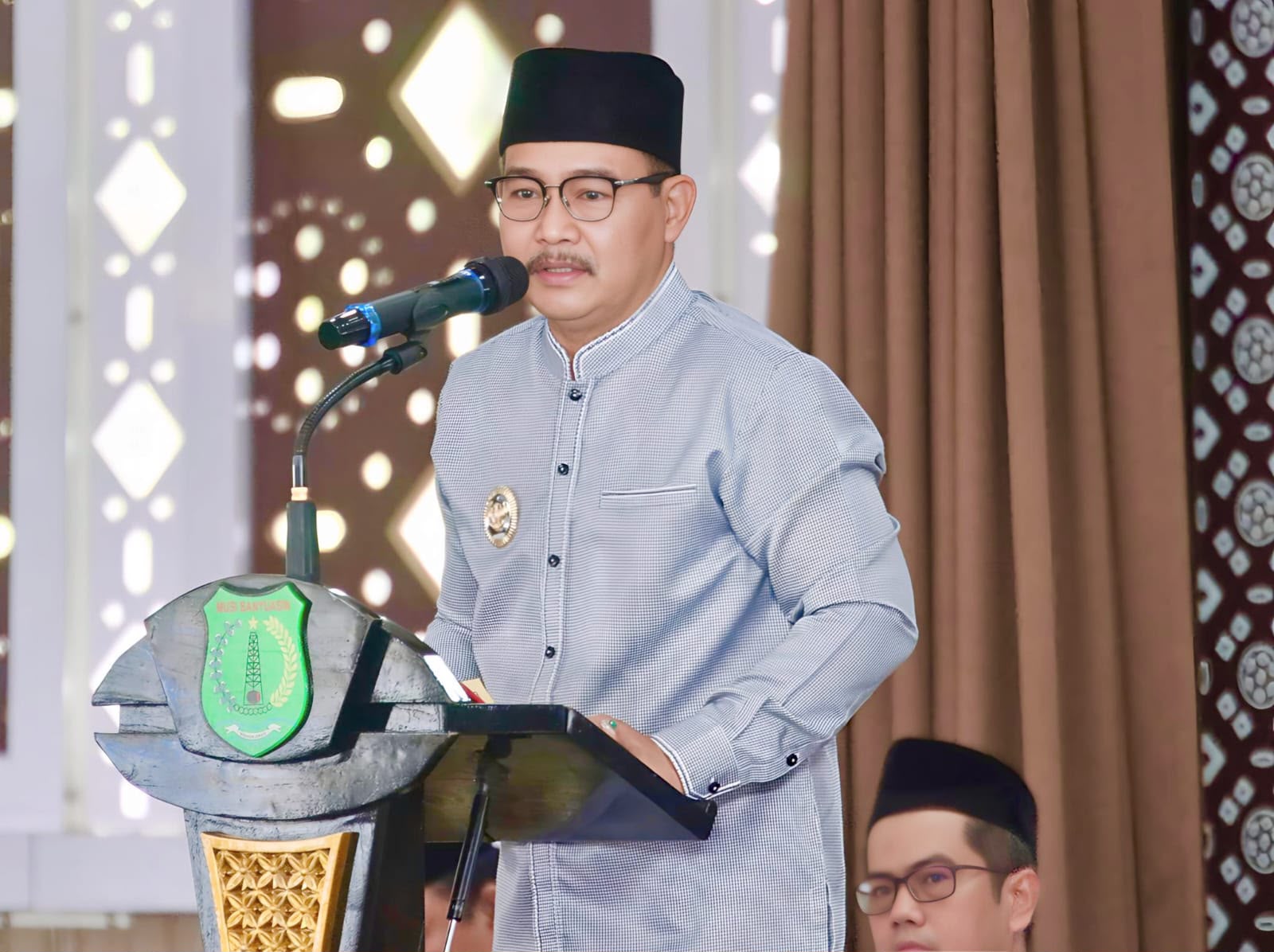 Wakil Bupati Musi Banyuasin Kyai H Abdur Rohman Husen menghadiri Peringatan Tahun Baru Islam 1 Muharram 1448 Hijriah di Pendopoan Griya Bumi Serasan Sekate, Sekayu.