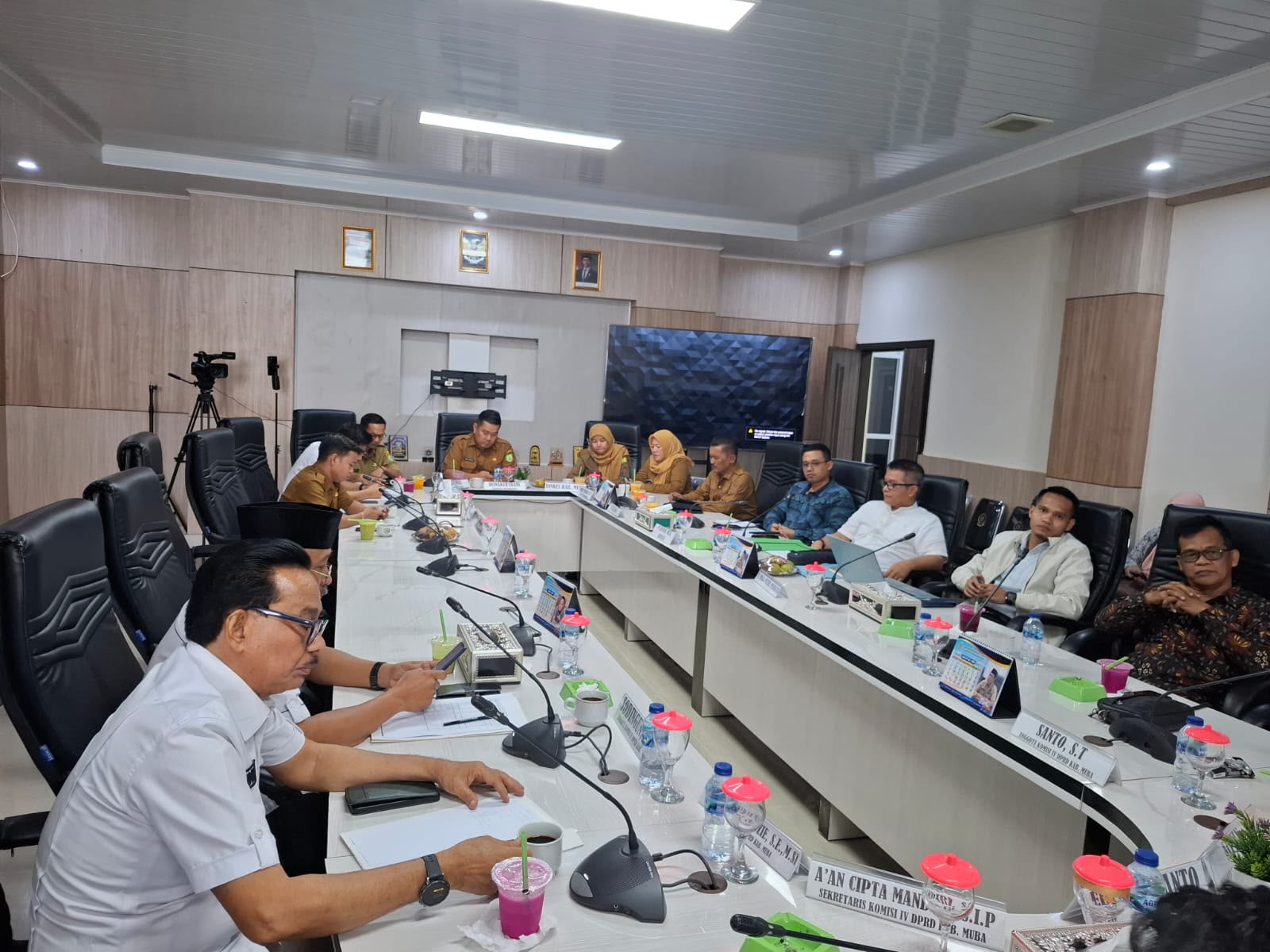 Rapat Dengar Pendapat Komisi IV DPRD Musi Banyuasin membahas implementasi Perda tenaga kerja dan pemberdayaan tenaga kerja lokal di Kabupaten Muba.