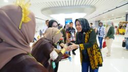 Ketua TP PKK Kota Prabumulih Hj. Linda Apriana Arlan menghadiri Puncak HUT Dekranas ke-46 di Makassar.