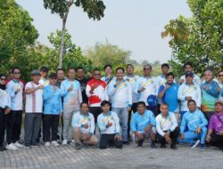 H. Arlan Pimpin Senam Bersama Ribuan Warga di Stadion Talang Jimar Prabumulih