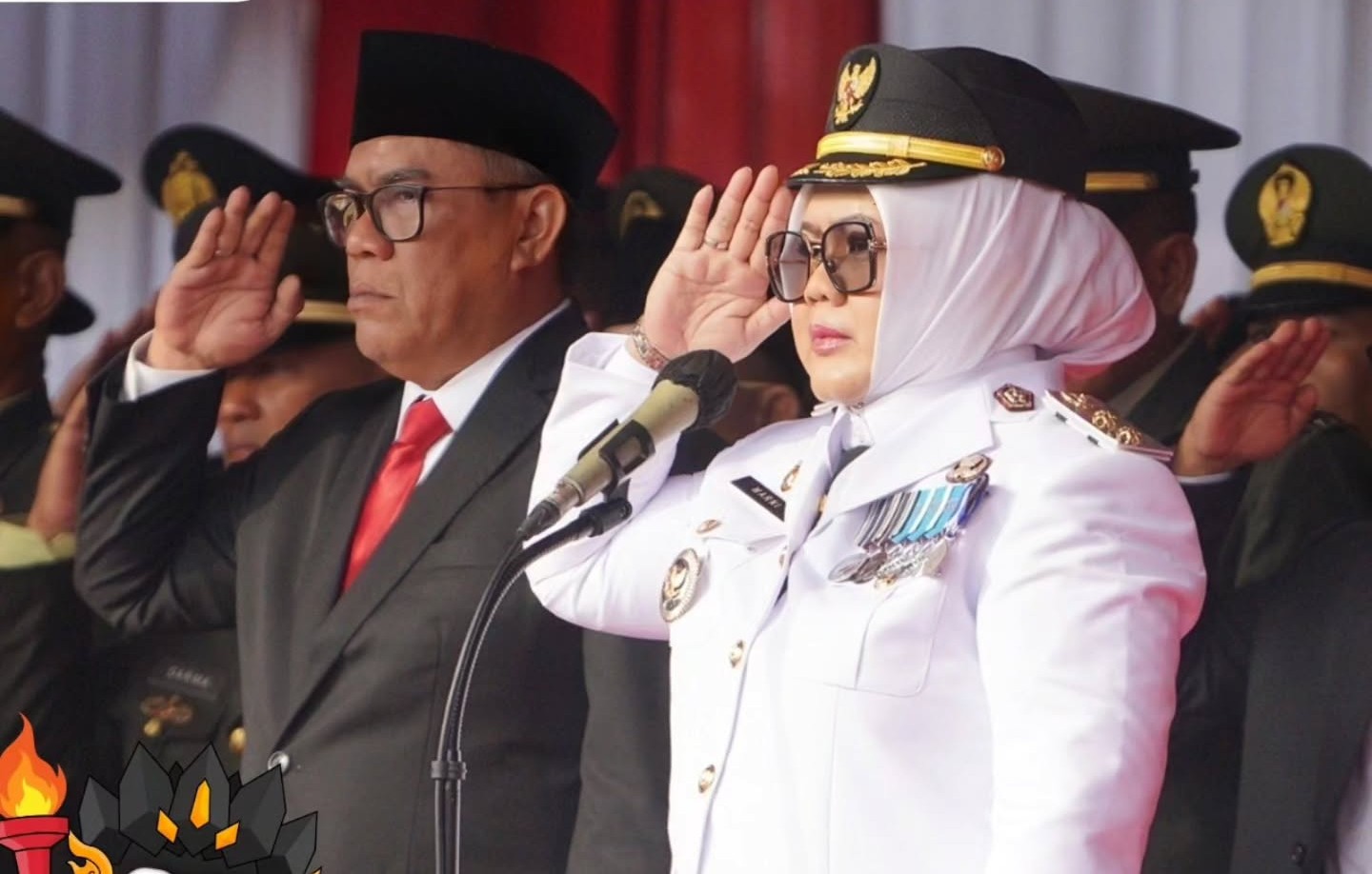 Plt Bupati Sumarni memimpin upacara HUT ke-81 RI di Muara Enim