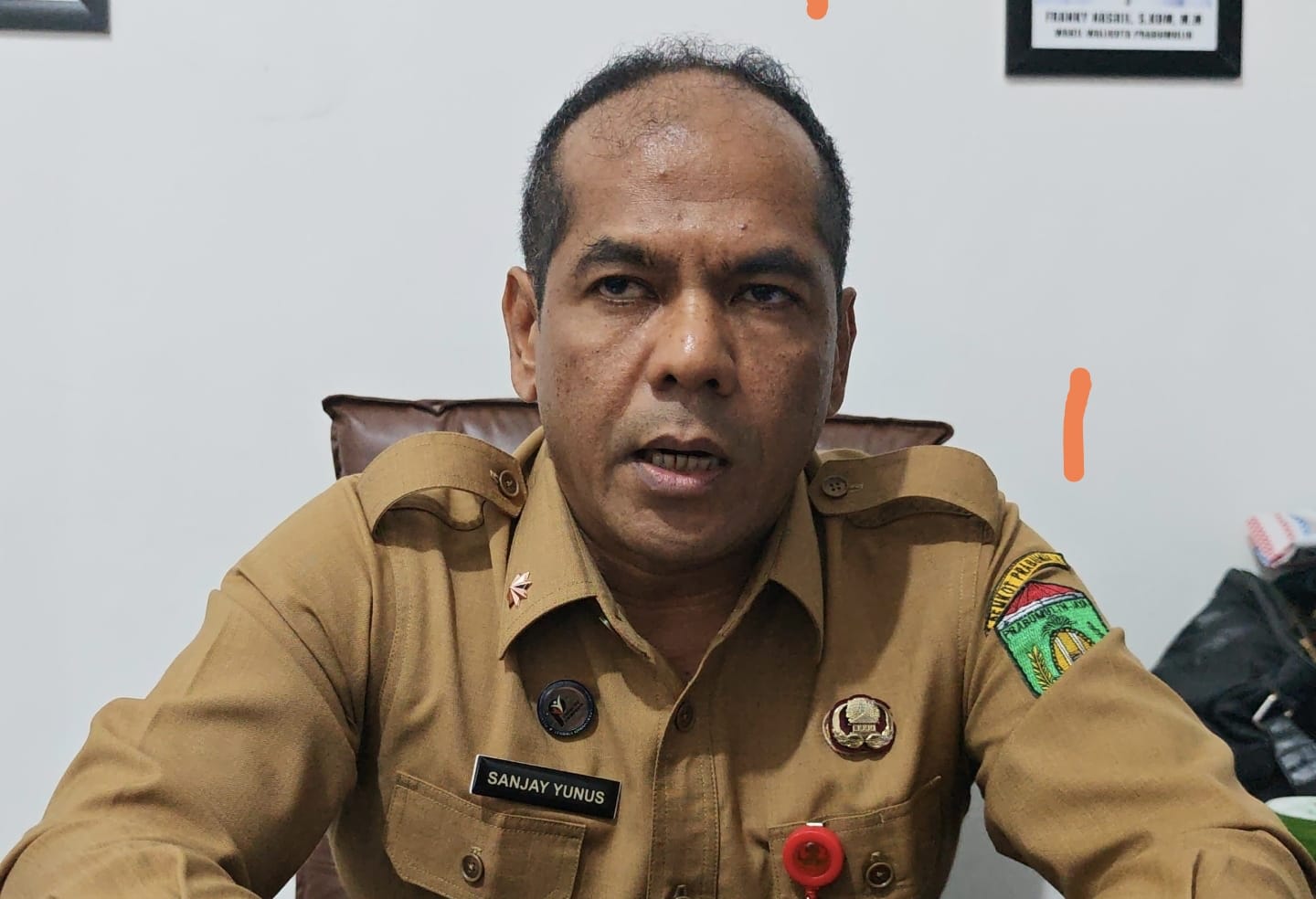 Kadisnaker Prabumulih Sanjay Yunus menjelaskan pemulangan Subrata dari Morowali