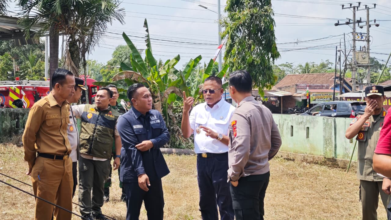 Wali Kota Prabumulih H Arlan meninjau posko karhutla